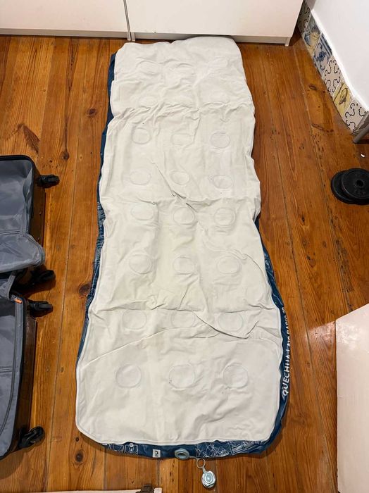 Colchão insuflável Quechua (190x70x16)