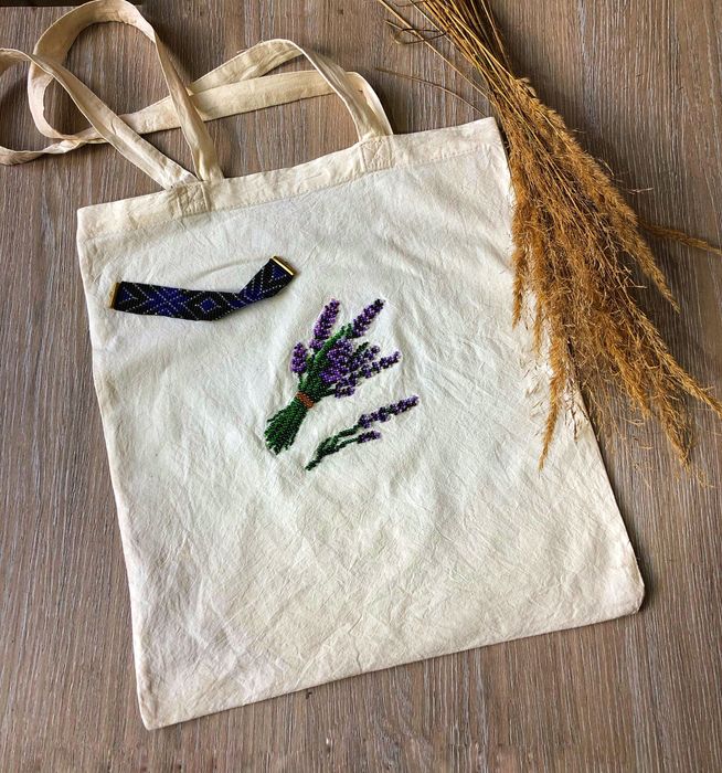 Вишиті шопери з бісеру