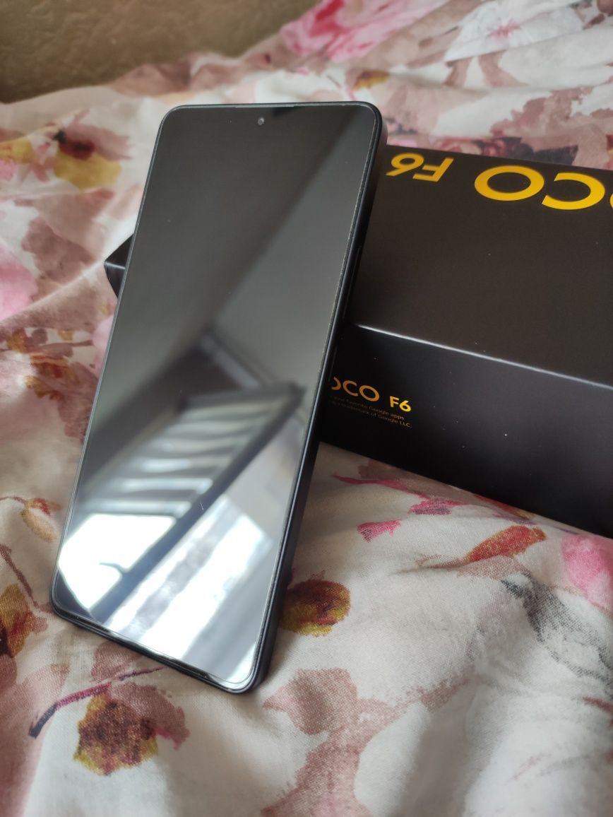 Półroczny POCO F6 12/512GB czarny