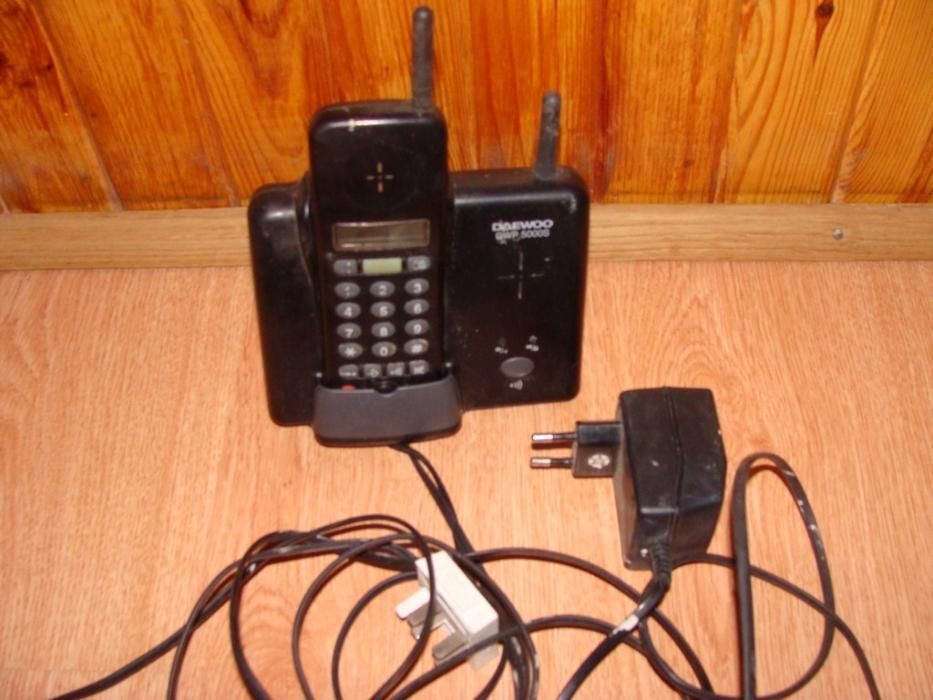 Telefon przenośny DAEWOO DWP500S