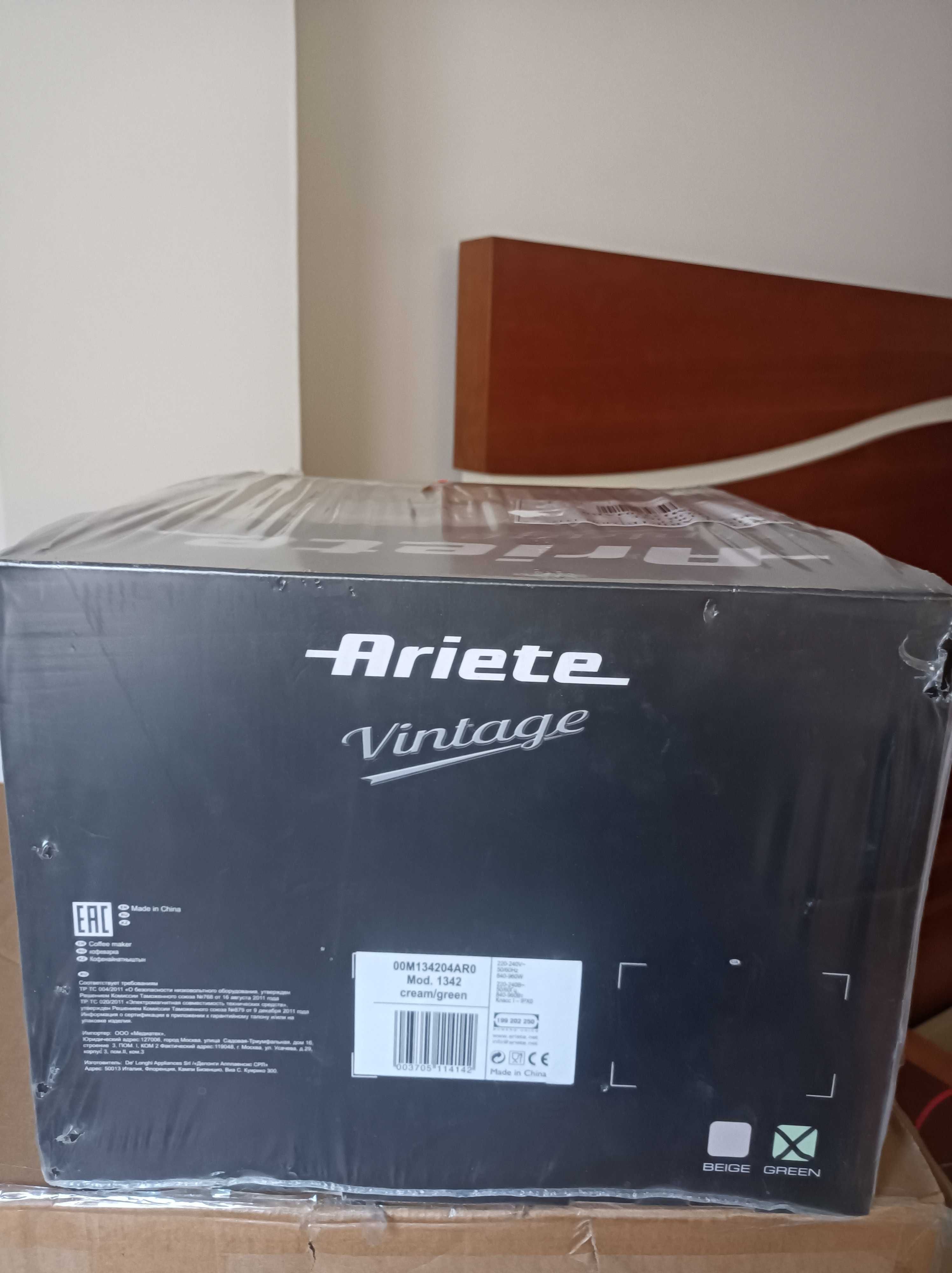 Máquina de Café Filtro ARIETE Vintage 1342 (12 Chávenas)