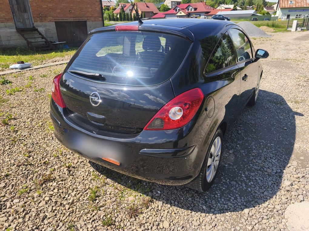 Opel Corsa D LIFT 1.2 16v Super stan Zadbana sprowadzona