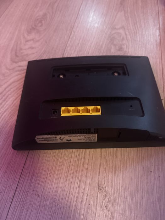 Router Huawei b525