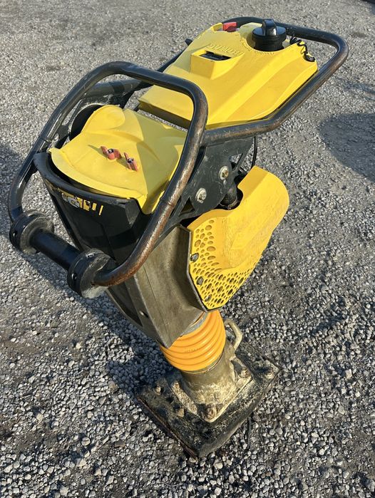 Skoczek spalinowy ubijak honda