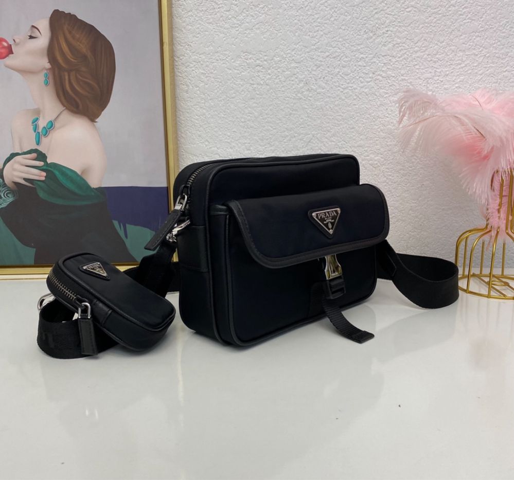 Сумка нейлонова Prada з монетницею 2VH133 louis dior чорна чоловіча