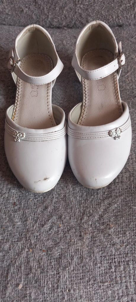 Buty komunijne 35