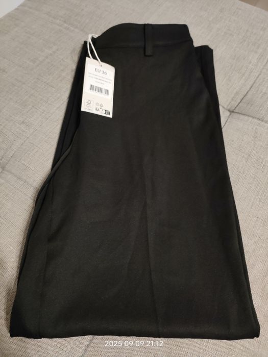 Nowe czarne spodnie eleganckie rozmiar 36