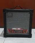 Amplificador Roland  Cube 40 XL + Zoom G5 conjunto