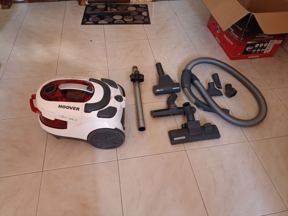 Vendo aspirador Hoover hydro power