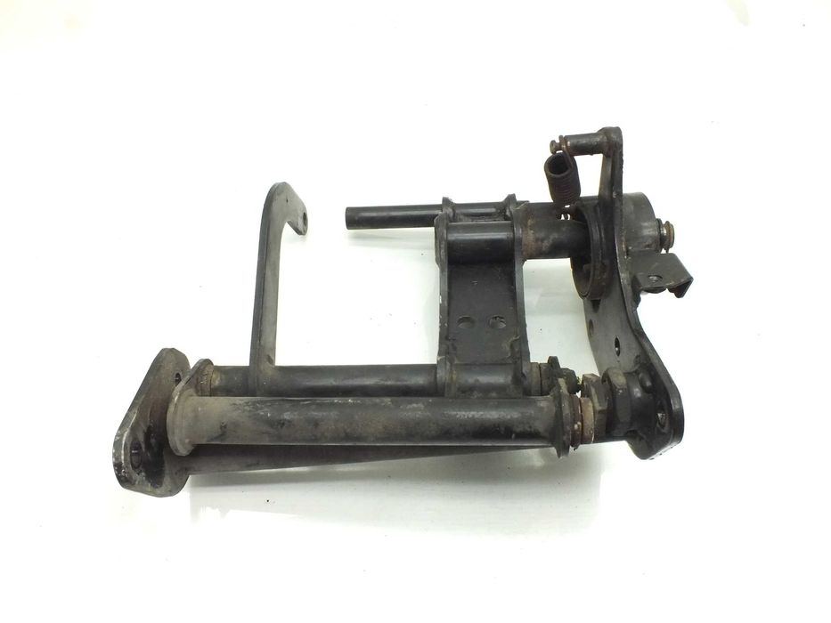 Gilera Nexus 125 wahacz sanki mocowanie silnika