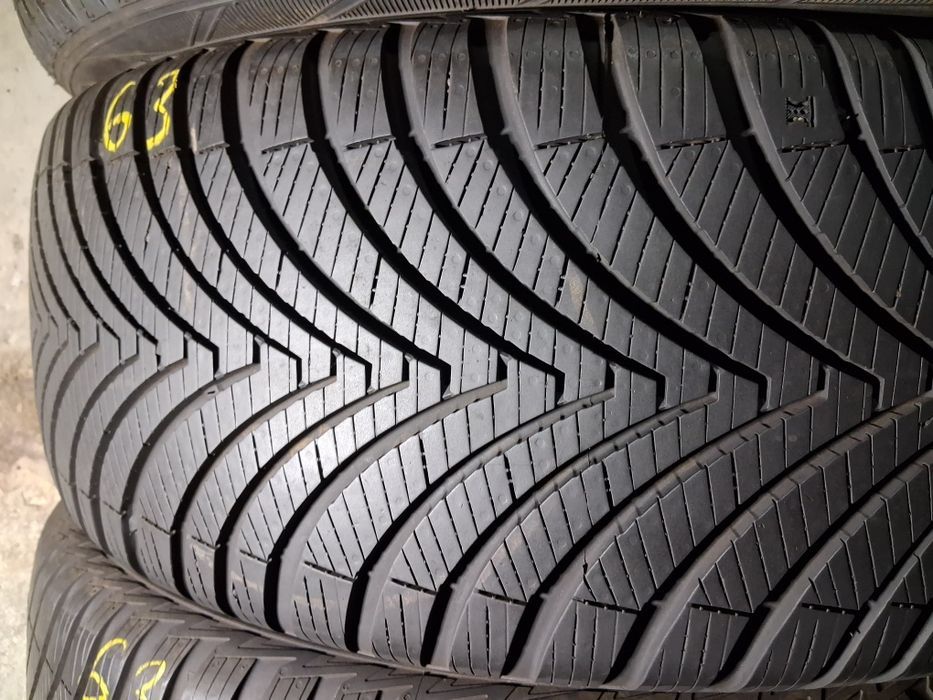225/45 R18 Kumho all seasons шини б/у всесезоннi ПАРА