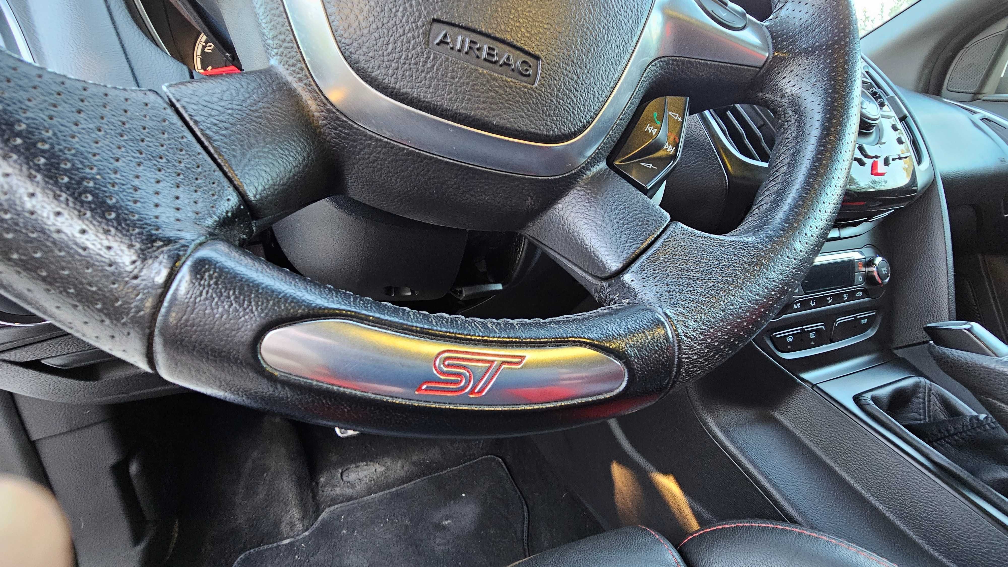 Ford Focus SW 2.0 EcoBoost ST 250cv