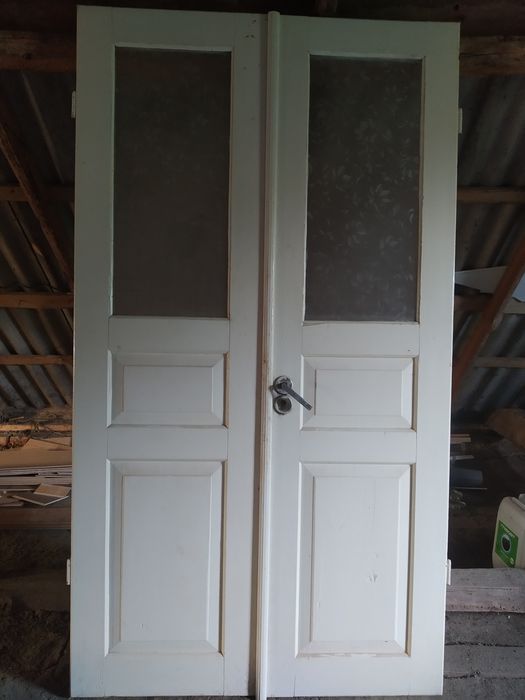 Продам добротні двері