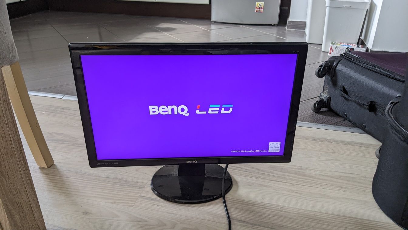 Monitor BenQ GL2250-T, FHD, 22 cale