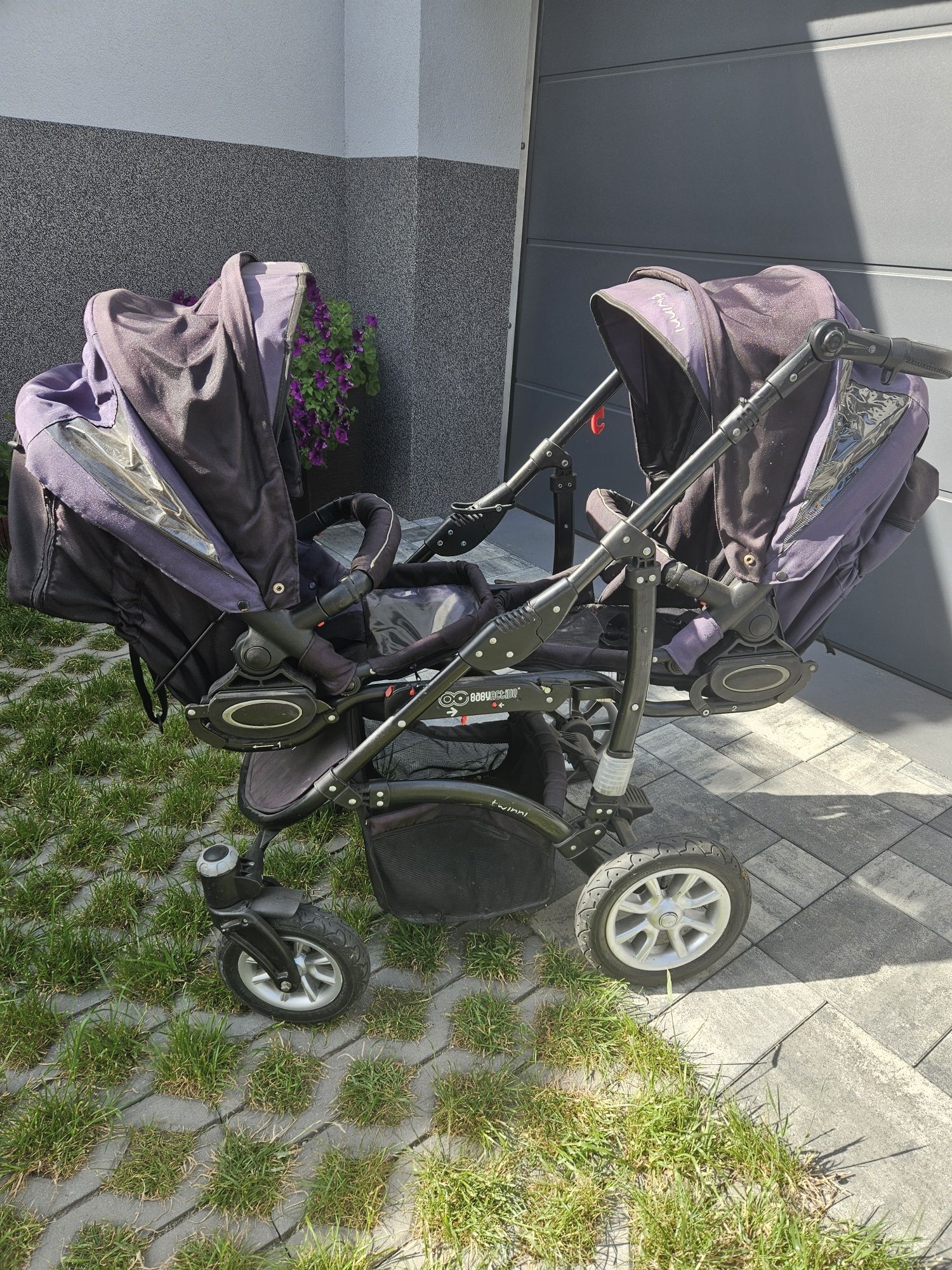 Wózek rok po roku Baby Active Twinni