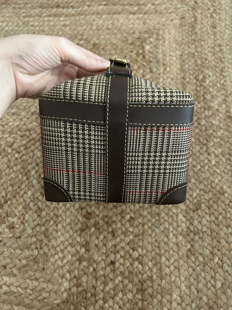 Necessaire com pega