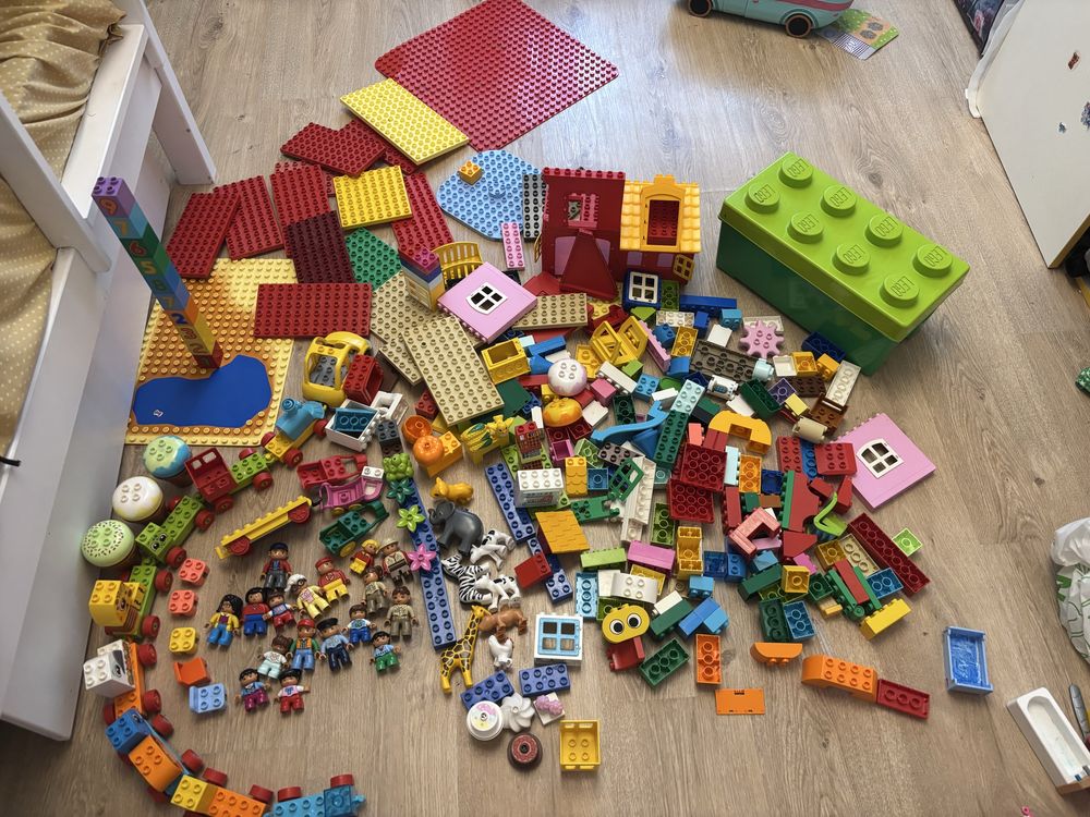 Лего Дупло Lego Duplo конструктор с коробом и пластинами
