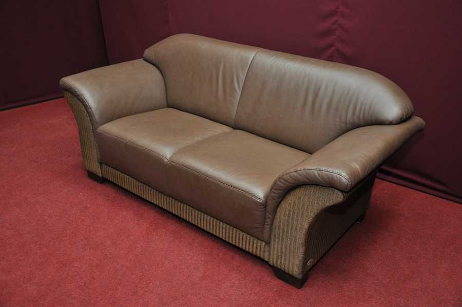 Шкіряний диван, крісло, пуф. Кожаный гарнитур бу. "Lloyd Loom"