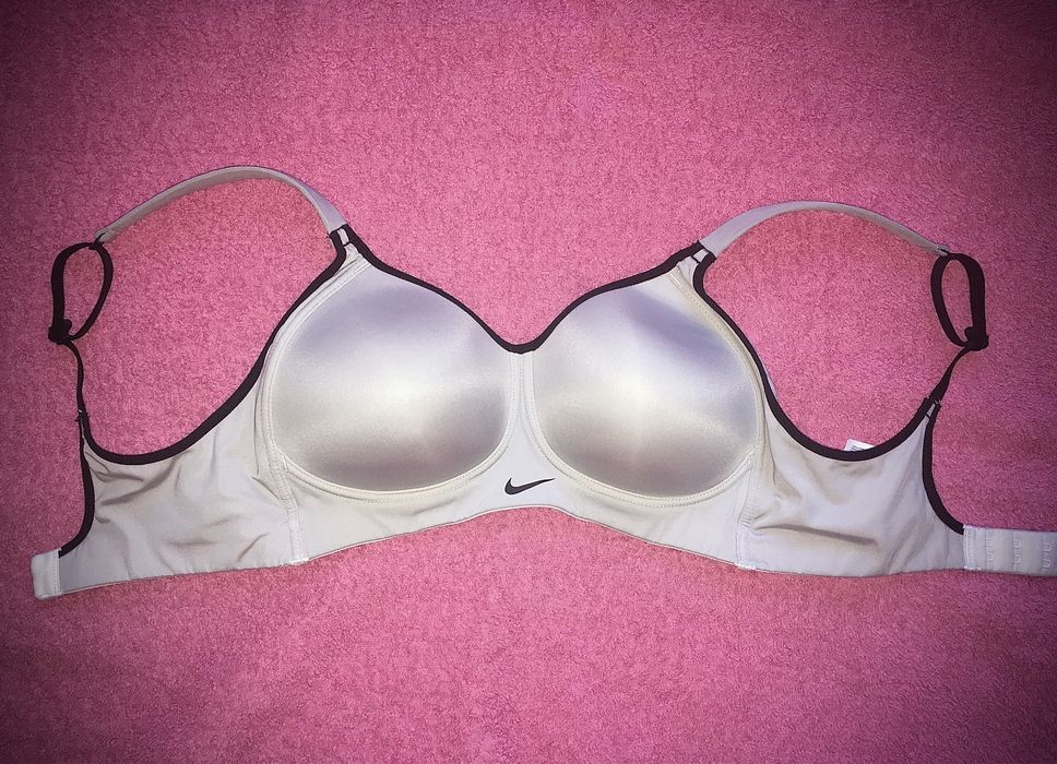 Новий спортивний ліф без кісточок, EU 70D розмір