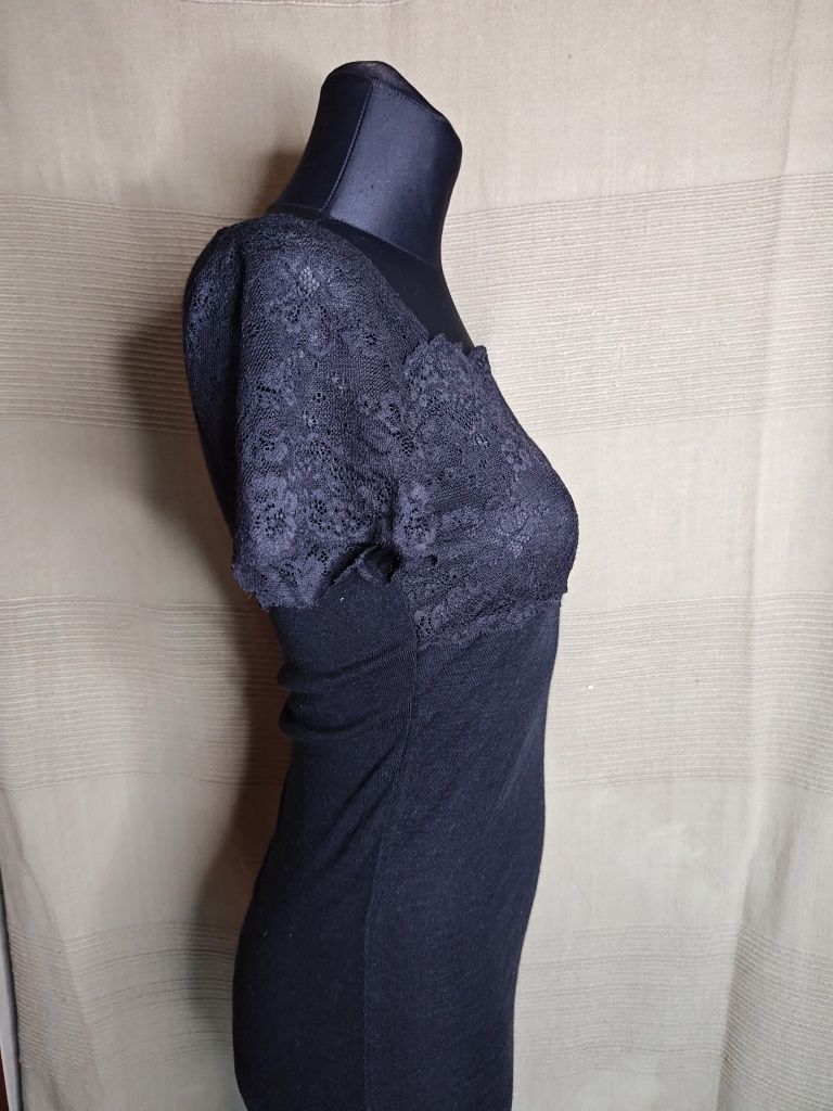 Czarna Bluzka/ t-shirt na krótki rękaw  M Koronka  Basic Elegancka