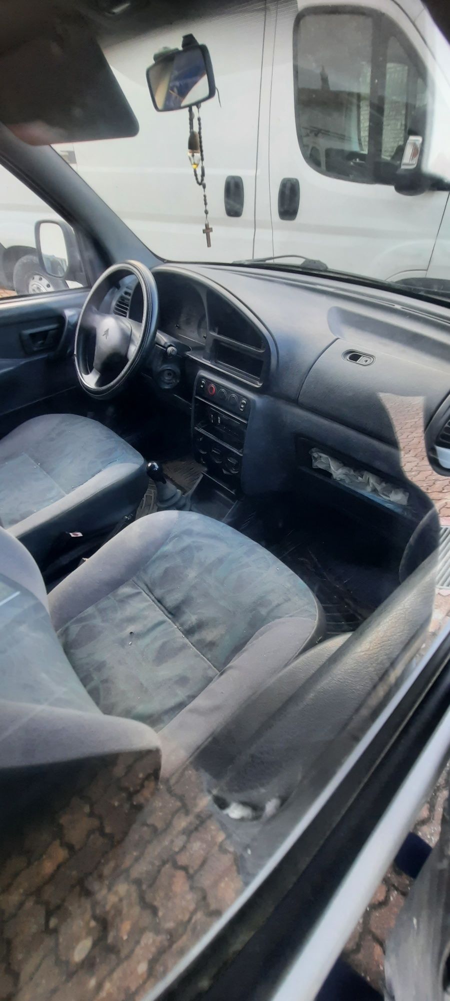 Citroen berlingo girafon e barras