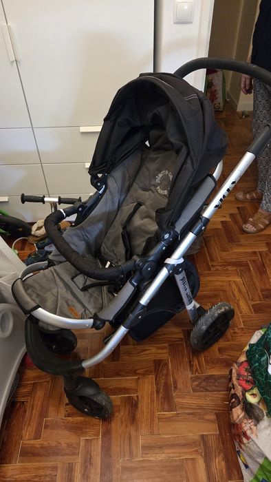 Carrinho de bebe pierre cardin