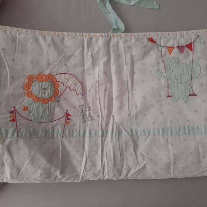Ochraniacze do łóżeczka 33 cm x 165