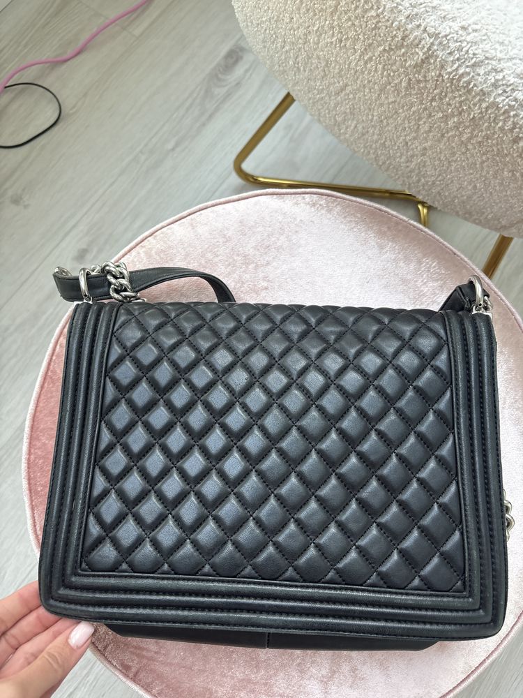 Chanel boy skora naturlna large