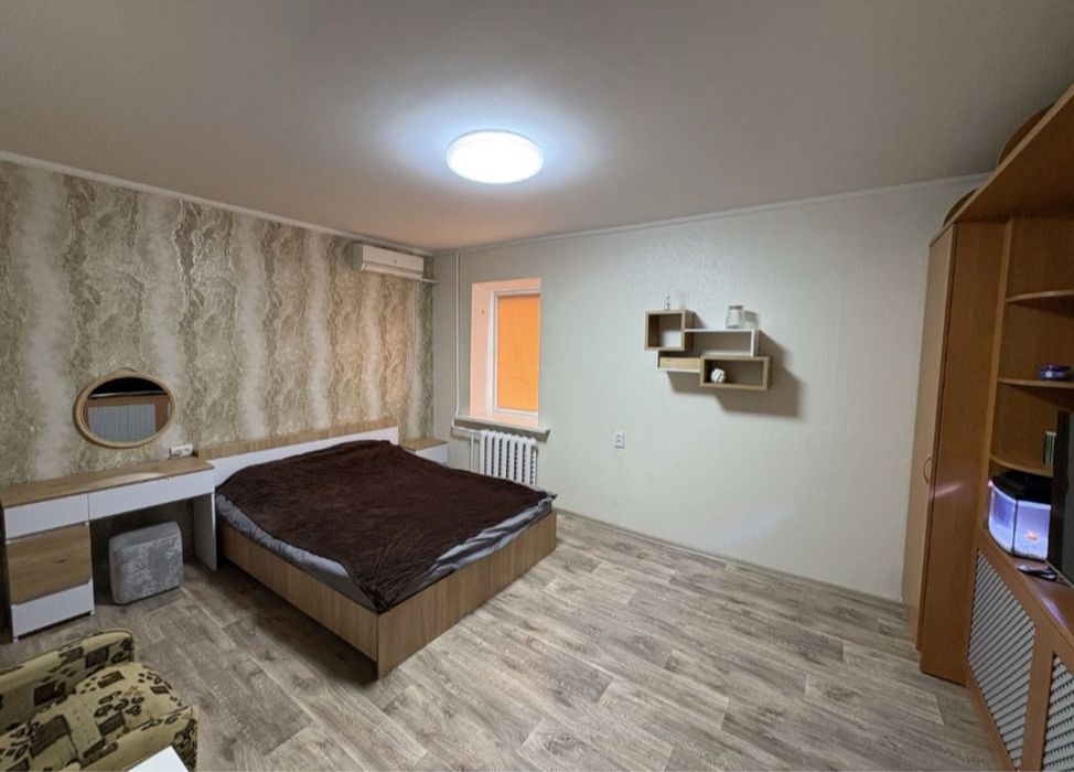 Затишна квартира з великою лоджією