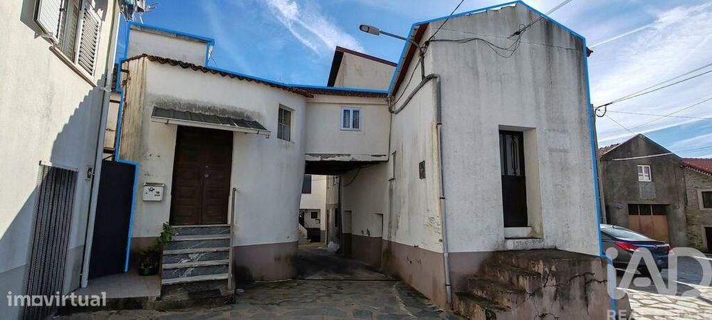 Casa / Villa T4 em Portela do Fojo-Machio de 99,00 m2