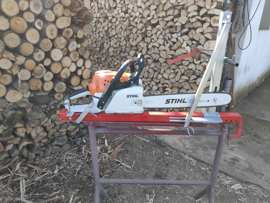 Cavalete de Motosserra de Quatro Pernas