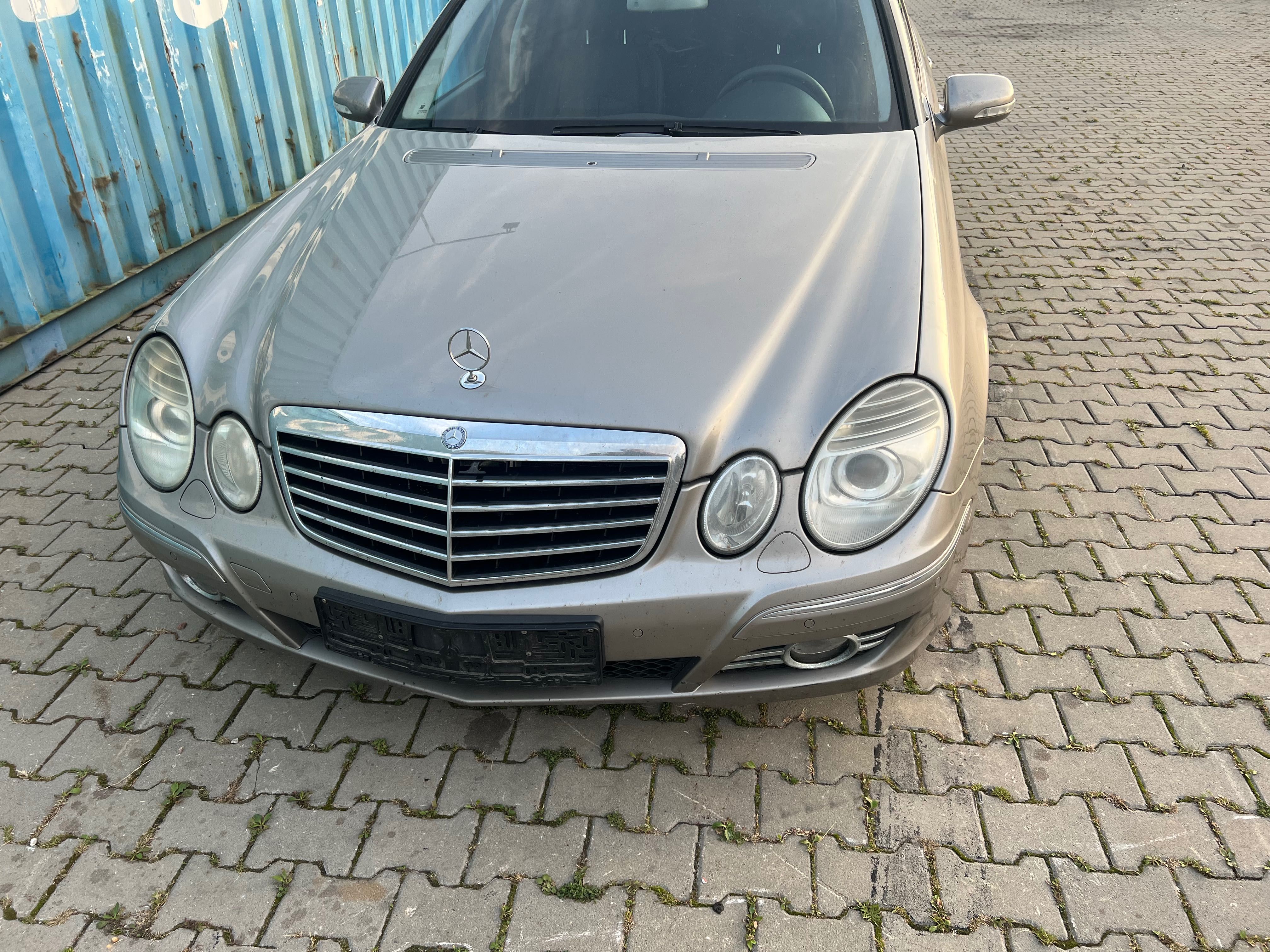 Mercedes w211 lift przód maska  c723 Avantgarde