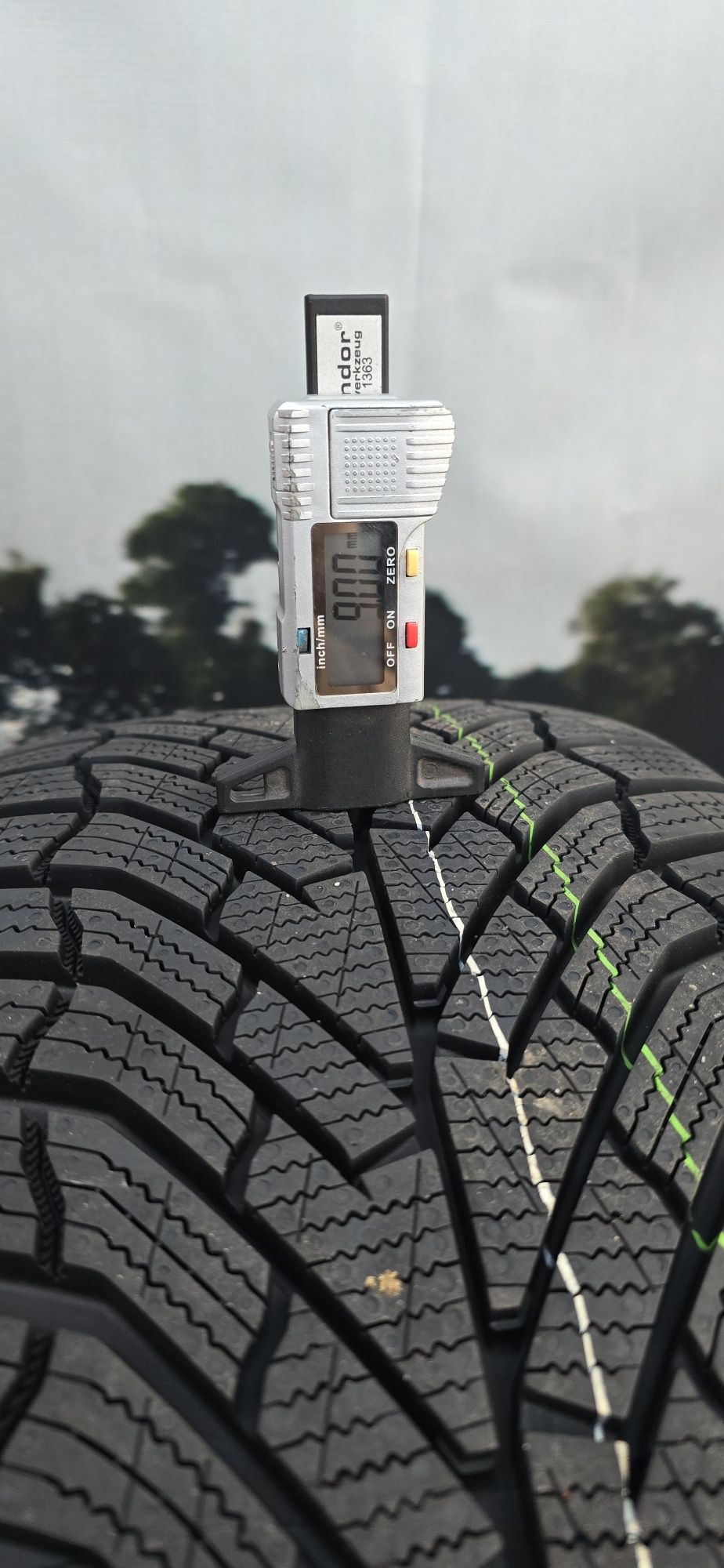 S23 4 x 245/45r18 Kumho WinterCraft WP52 100V XL opony zimowe nowe