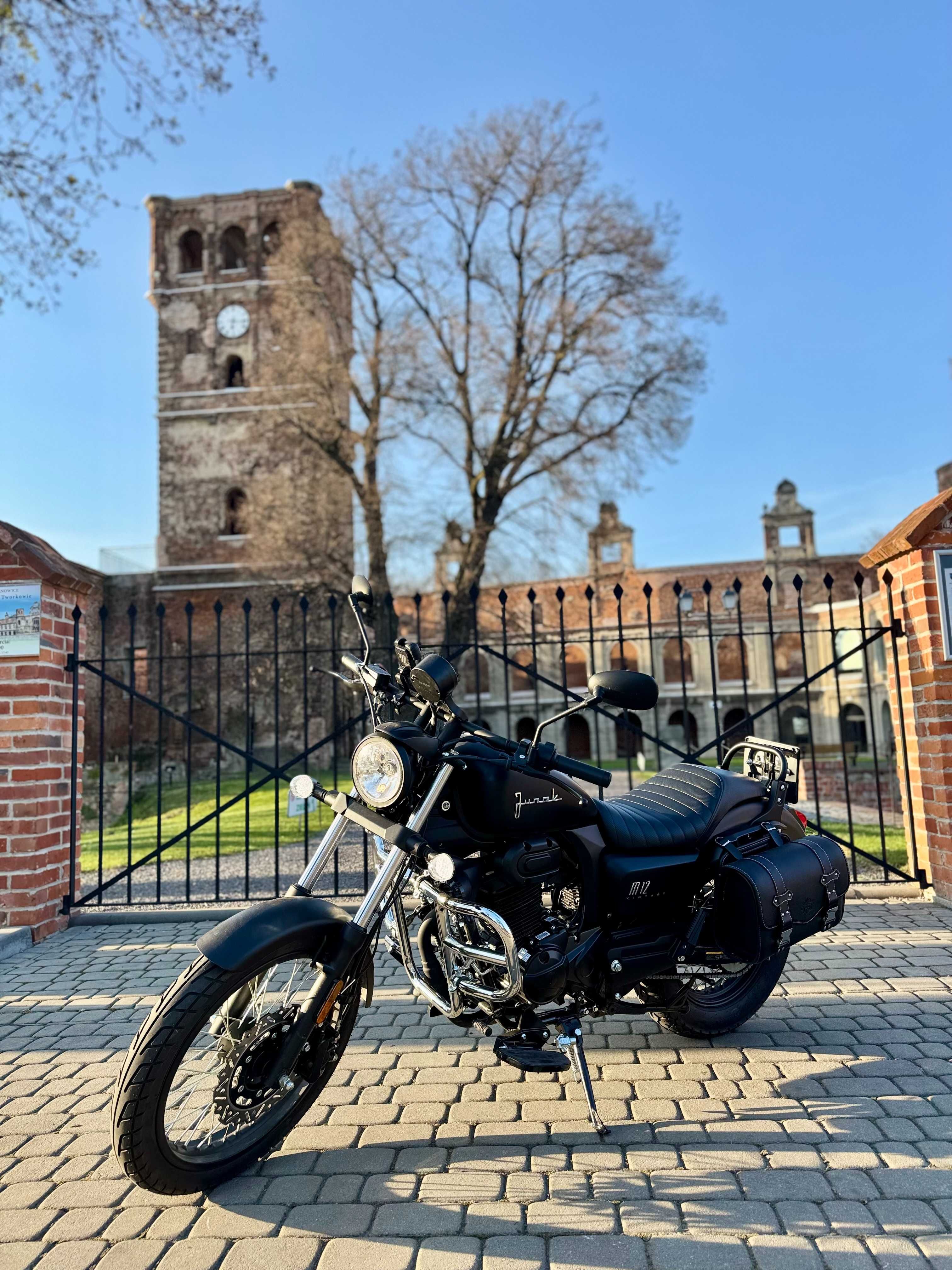 Wynajem motocykla 125cm - Junak M12 Vintage. Dowozimy i odbieramy!