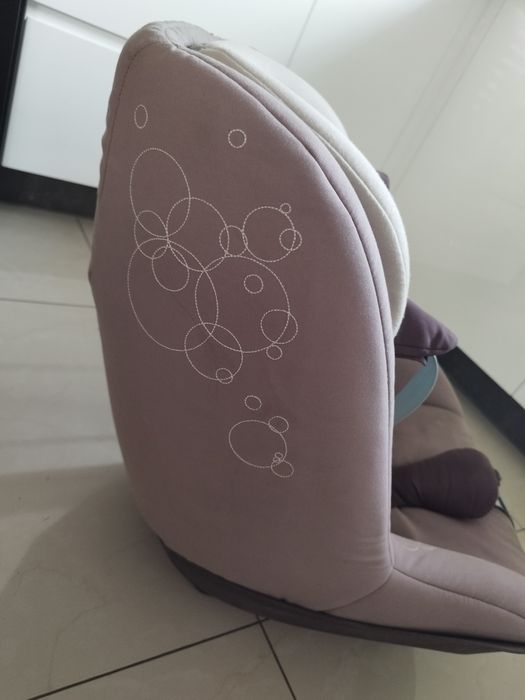 Fotelik samochodowy bez bazy