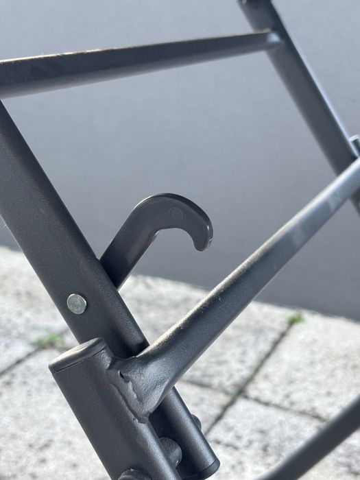 Mesa dobrável para interior ou exterior cinzenta