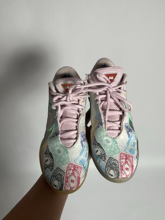 Баскетбольні кросівки Nike LeBron 22 Currency
