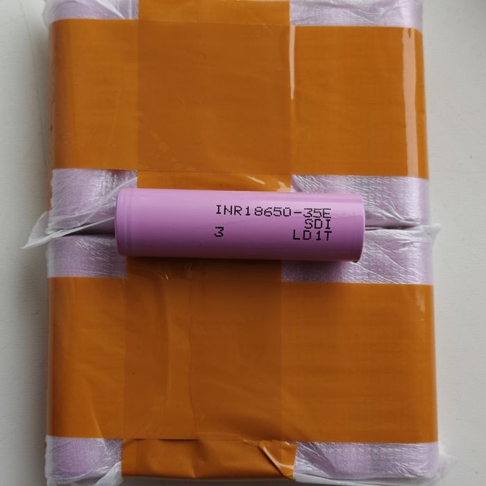 НОВЫЕ  Аккумуляторы 18650. 2800мА. 13 шт + Подарок