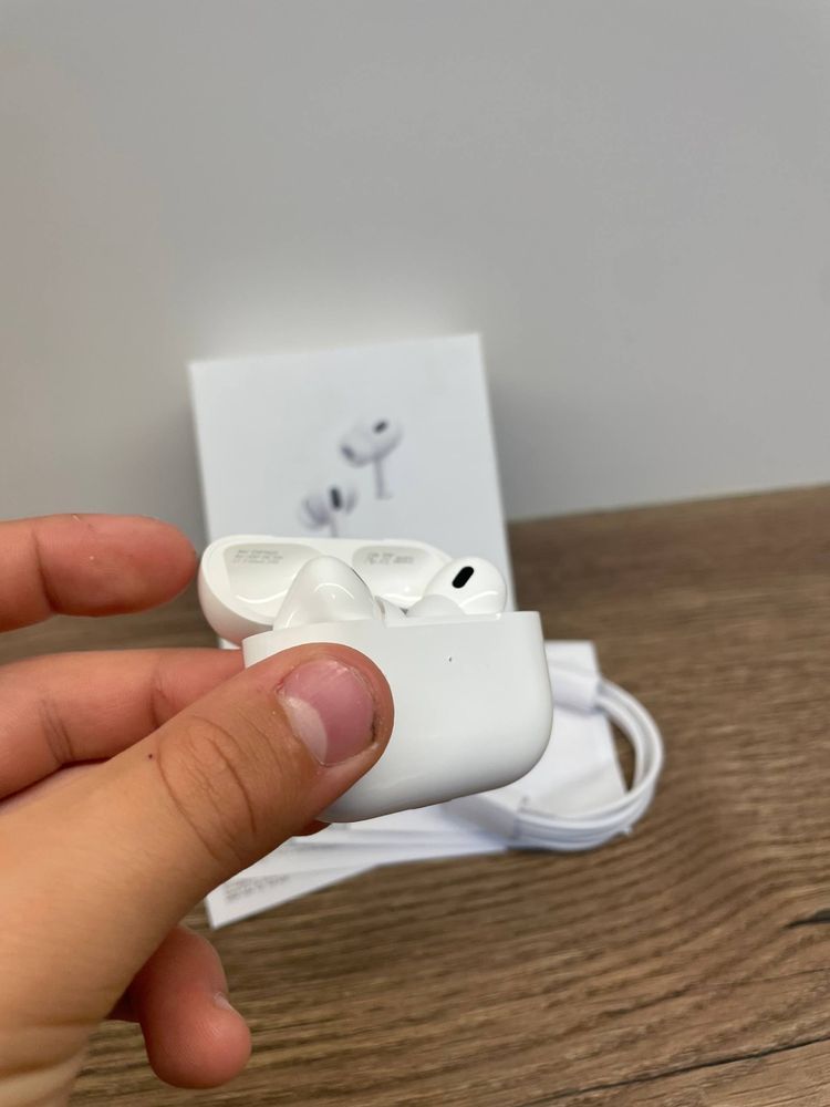 AirPods Pro 2 (Lightning)