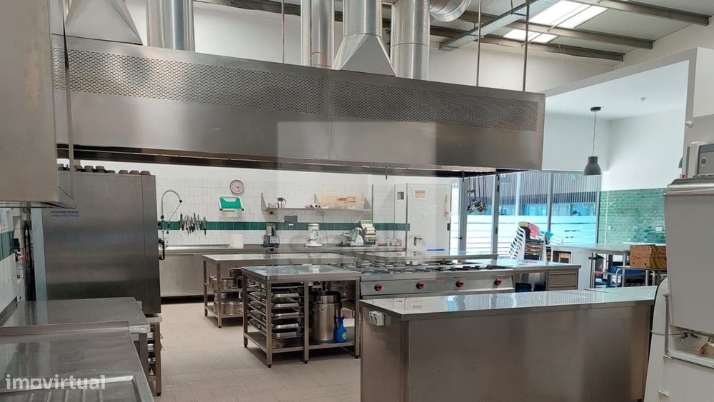 Centro Comercial Via Rápida