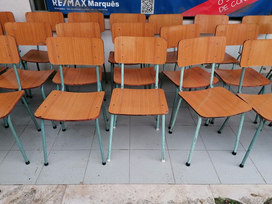 60 cadeiras disponíveis