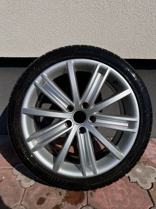 Продам колеса з дисками 225-40R18 низькопрофільні.