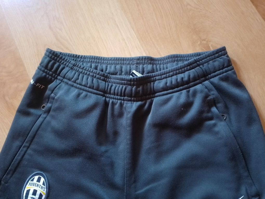 Nike spodnie dresowe dresy Juventus r. 146-152 cm