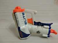 Бластер Nerf Elite Triad Hasbro