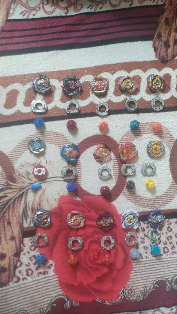 Продам бейблейди