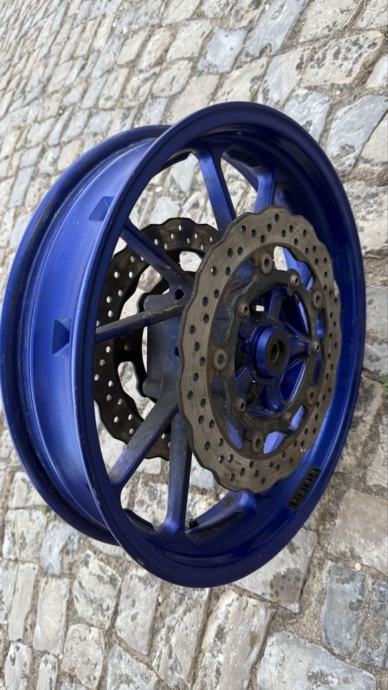 Roda yamaha mt 07