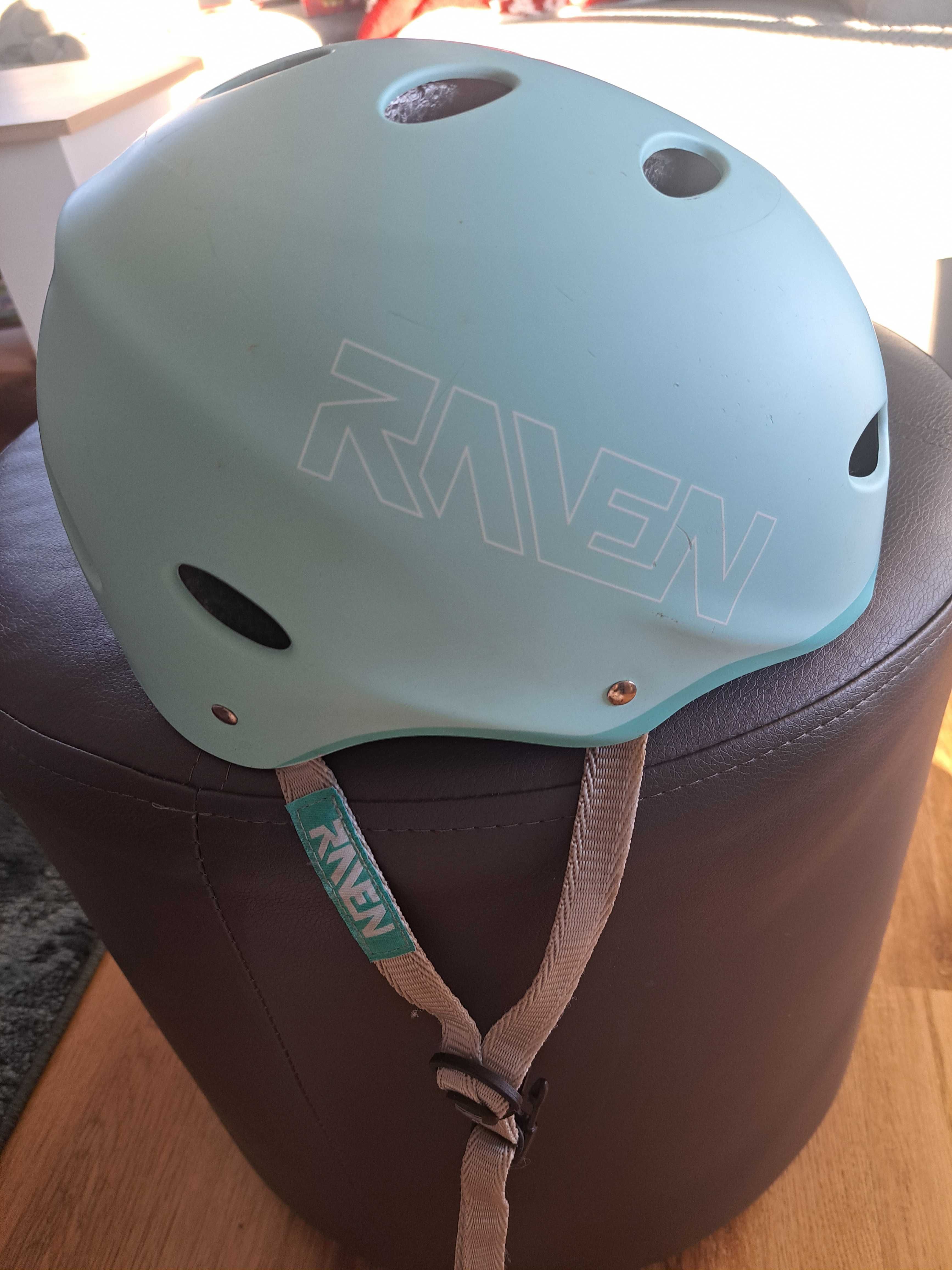 Kask RAVEN rozm. S 54-56cm