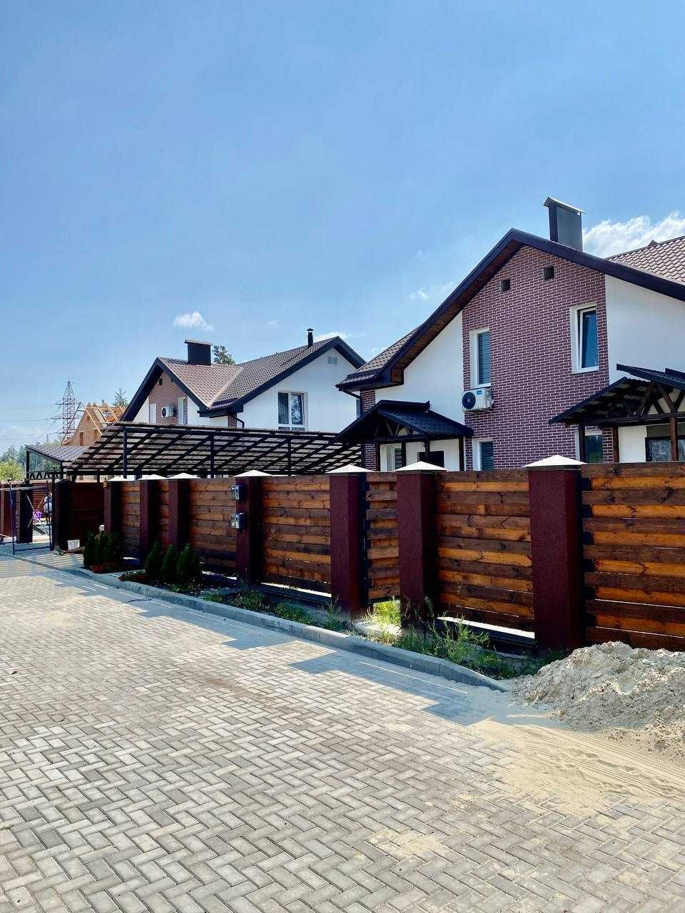 Цегляний дуплекс  110 м.кв. біля соснового лісу