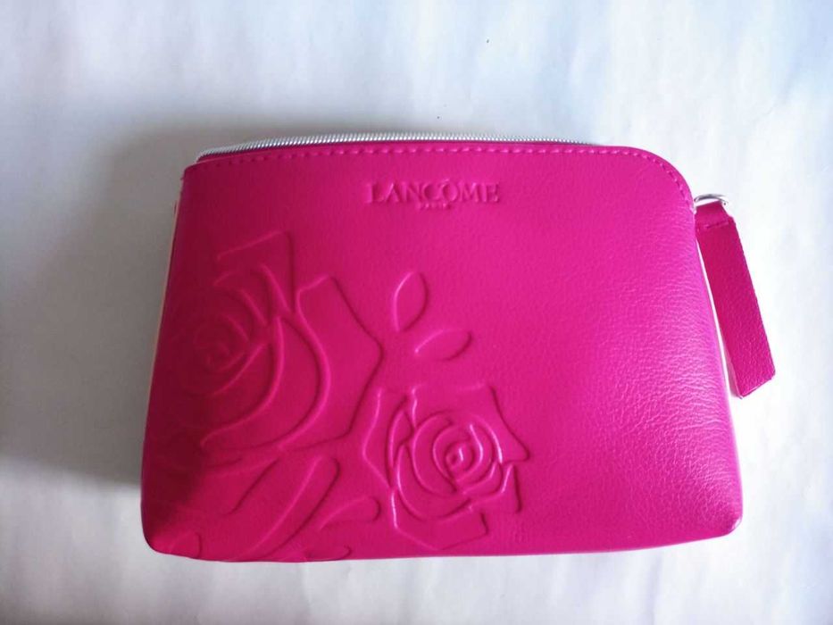 Косметичка Lancôme, рожева.