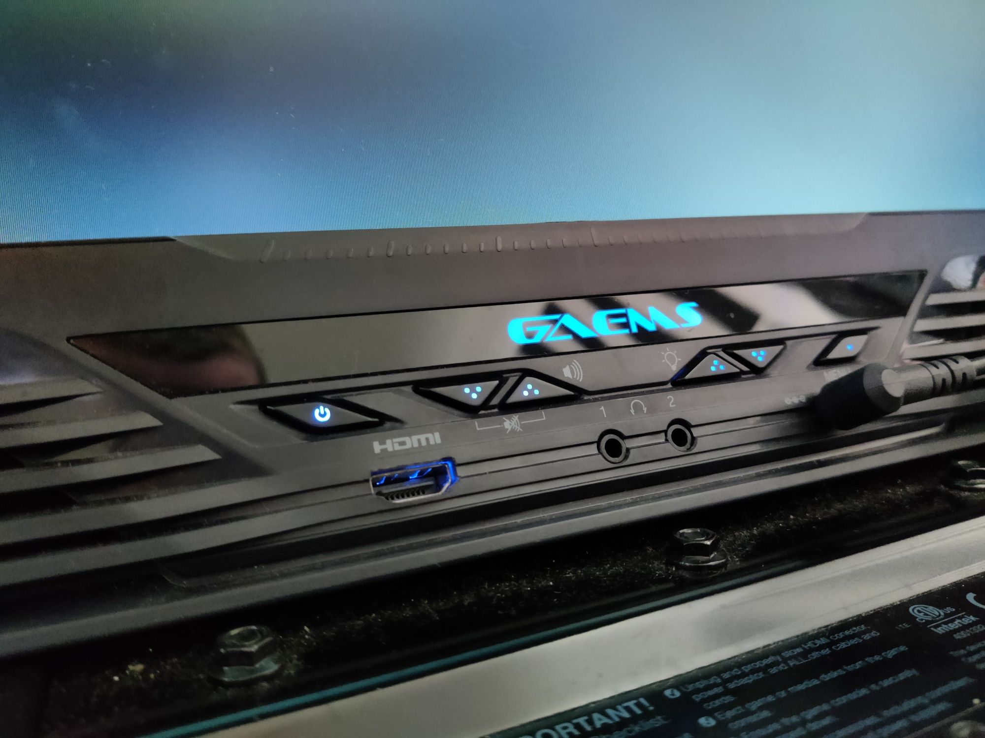 Ecrã Monitor Portátil Gaems Vanguard 19" Black Edition
